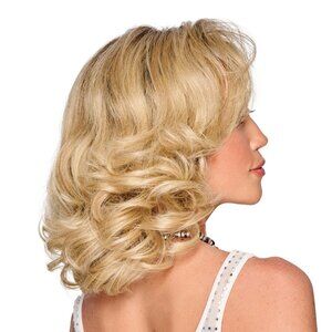 Kim Kimble Wig in shade  honey blonde Hsn qvc Chantelle Wig New Lace front